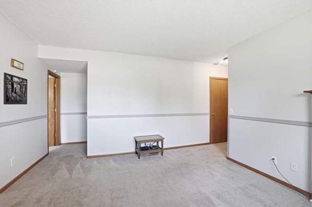 8220 208th Street W, Lakeville, MN 55044