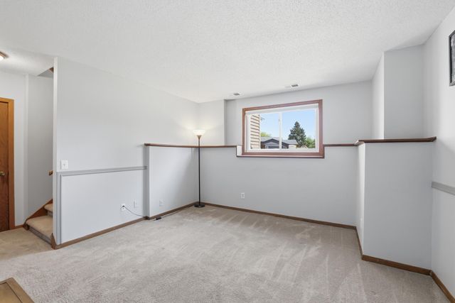 8220 208th Street W, Lakeville, MN 55044