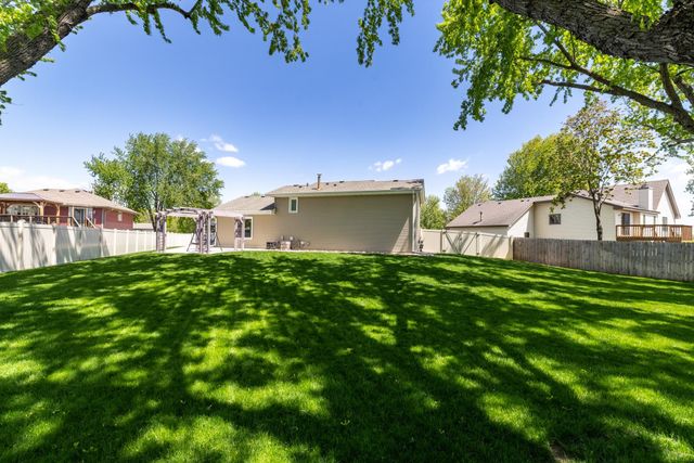 8220 208th Street W, Lakeville, MN 55044