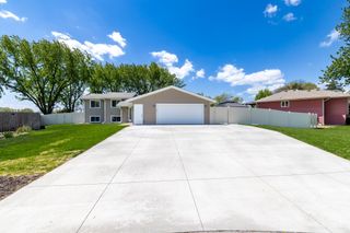 8220 208th Street W, Lakeville, MN 55044