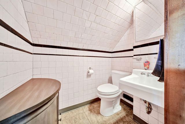 843 173rd Street, Hammond, IN 46324