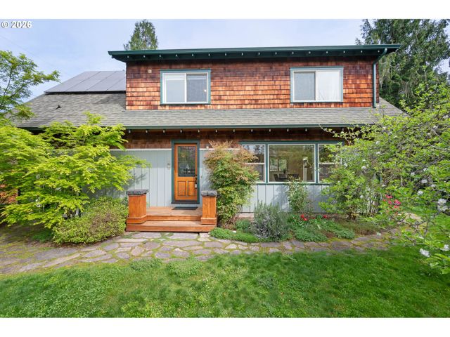 2455 EMERALD Aly, Eugene, OR 97403