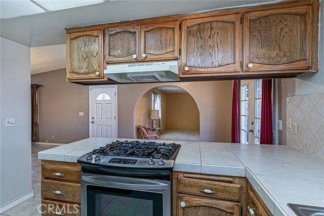 1806 Woodlawn, Santa Maria, CA 93458