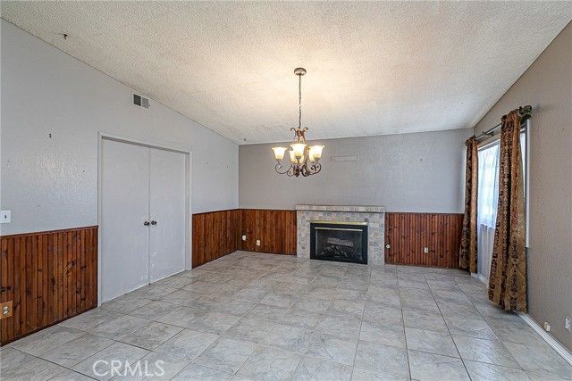 1806 Woodlawn, Santa Maria, CA 93458