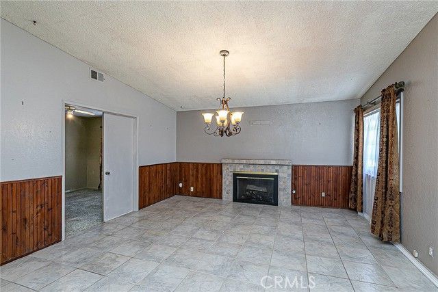 1806 Woodlawn, Santa Maria, CA 93458