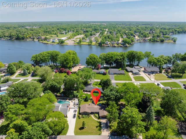 44134 Harmony Lane, Van Buren Charter Township, MI 48111