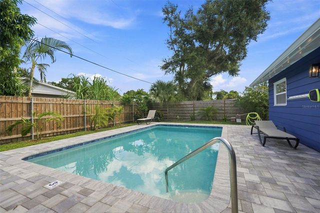 2667 CHERYLE LANE, Sarasota, FL 34237