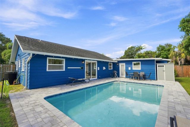 2667 CHERYLE LANE, Sarasota, FL 34237
