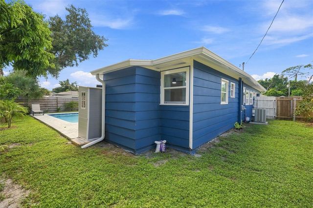2667 CHERYLE LANE, Sarasota, FL 34237
