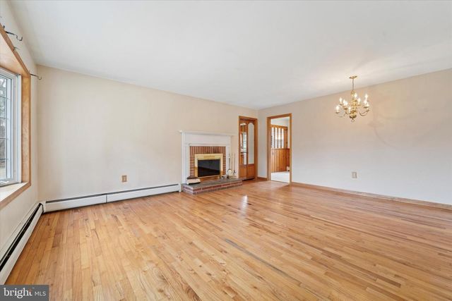 108 GRANDVIEW RD, Downingtown, PA 19335