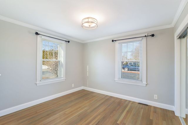 325 Park Ave, New Bedford, MA 02745