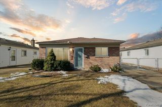 6491 N WAVERLY Street, Dearborn Heights, MI 48127