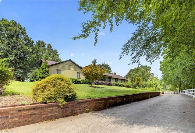 4262 NC Highway 49 S, Asheboro, NC 27205
