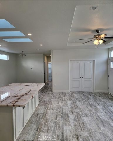 21500 Lassen 122, Chatsworth (los Angeles), CA 91311