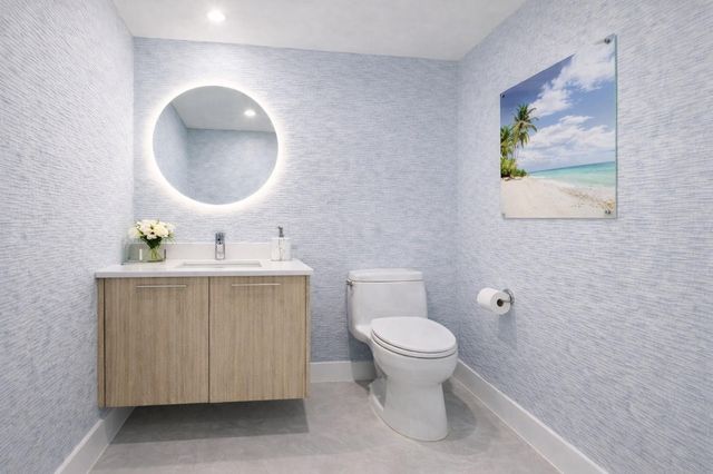 153 N Seabreeze 2404-S, Fort Lauderdale, FL 33304