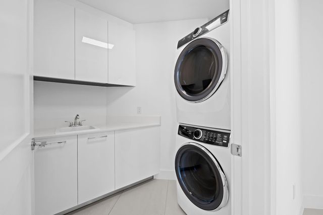 153 N Seabreeze 2404-S, Fort Lauderdale, FL 33304