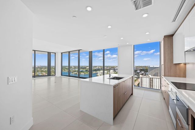 153 N Seabreeze 2404-S, Fort Lauderdale, FL 33304