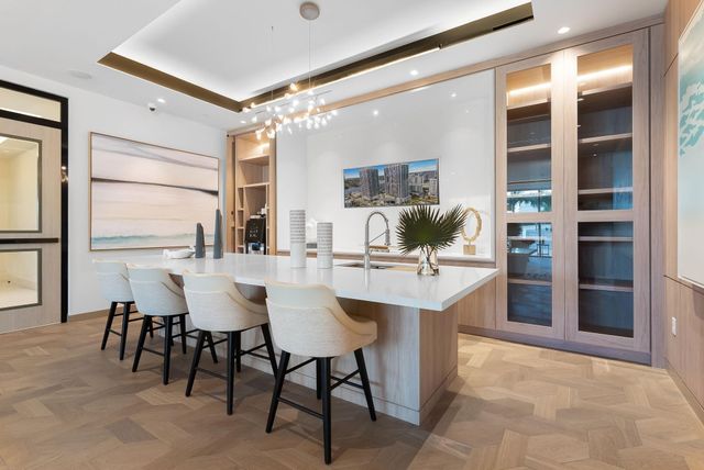 153 N Seabreeze 2404-S, Fort Lauderdale, FL 33304