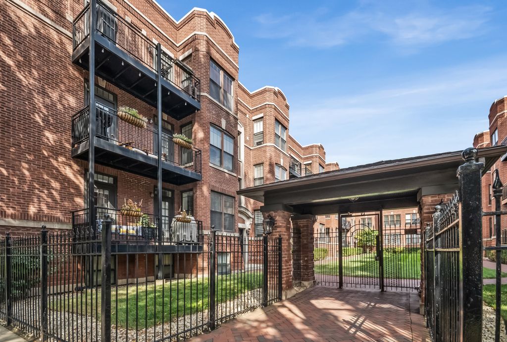 2711 N MILDRED Avenue 2A, Chicago, IL 60614 — exterior