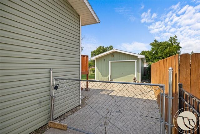 712 6th Avenue, Laurel, MT 59044