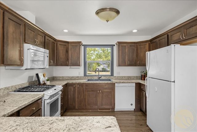 712 6th Avenue, Laurel, MT 59044