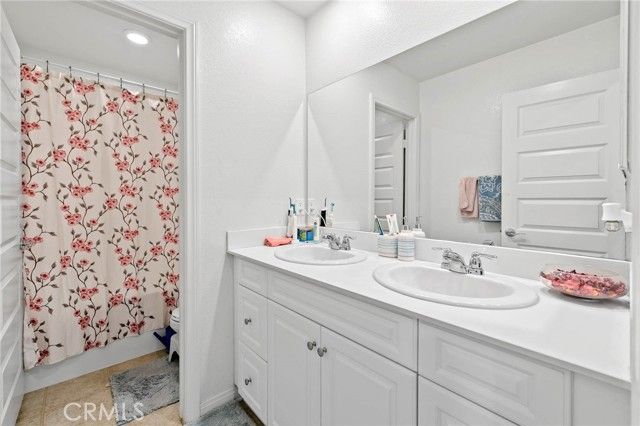 2832 E Howlett, Ontario, CA 91762