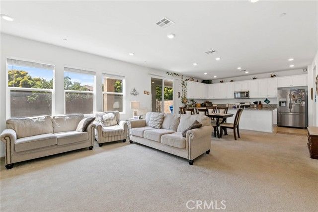 2832 E Howlett, Ontario, CA 91762