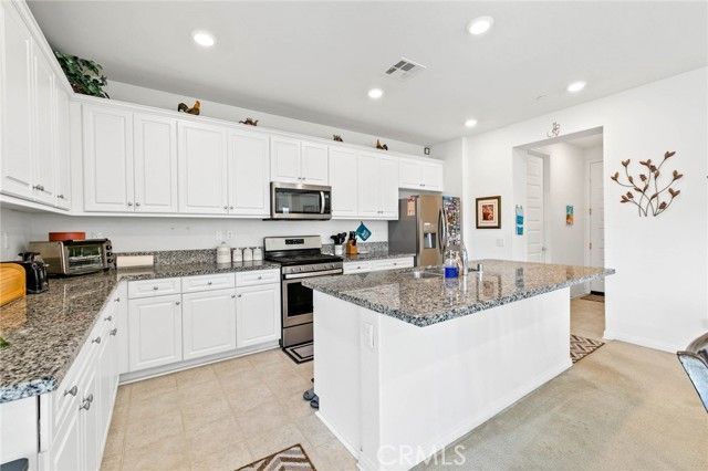 2832 E Howlett, Ontario, CA 91762