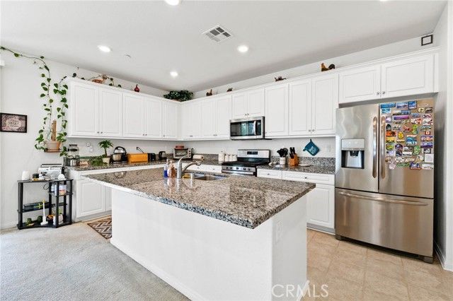 2832 E Howlett, Ontario, CA 91762