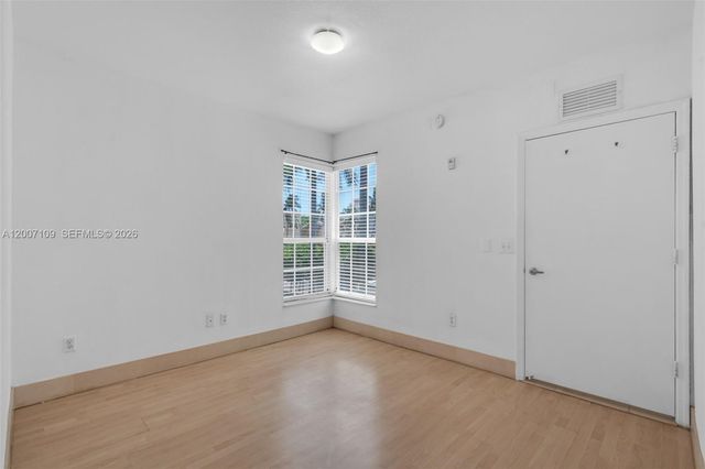 1300 Pennsylvania Ave 209, Miami Beach, FL 33139