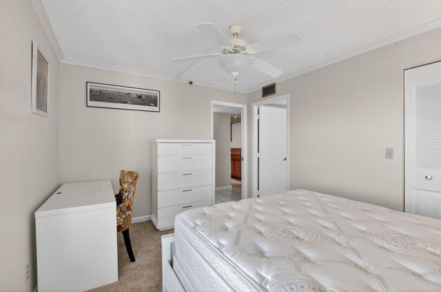 20 Royal Palm Way 602, Boca Raton, FL 33432