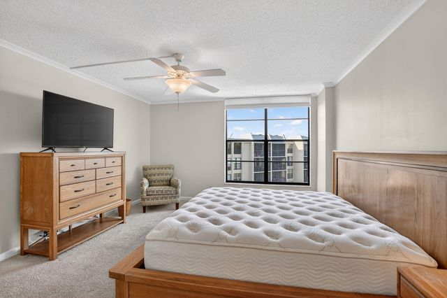 20 Royal Palm Way 602, Boca Raton, FL 33432