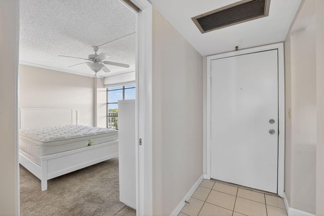 20 Royal Palm Way 602, Boca Raton, FL 33432