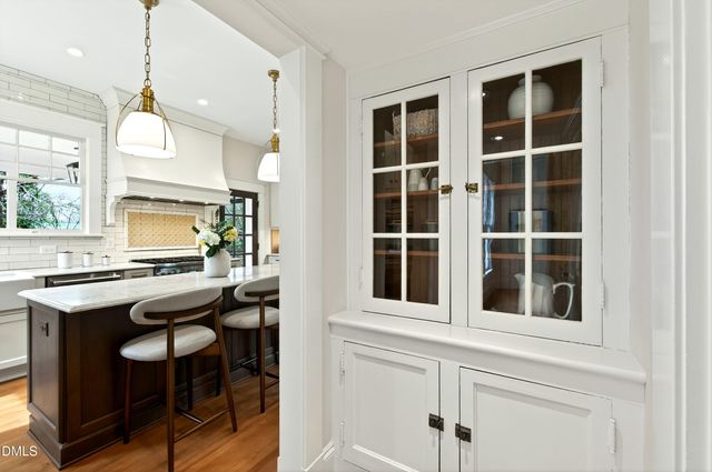 301 Hillsborough Street, Chapel Hill, NC 27514