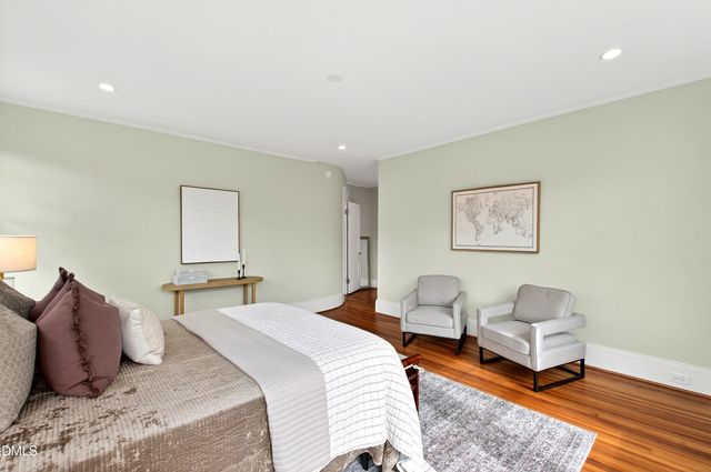 301 Hillsborough Street, Chapel Hill, NC 27514