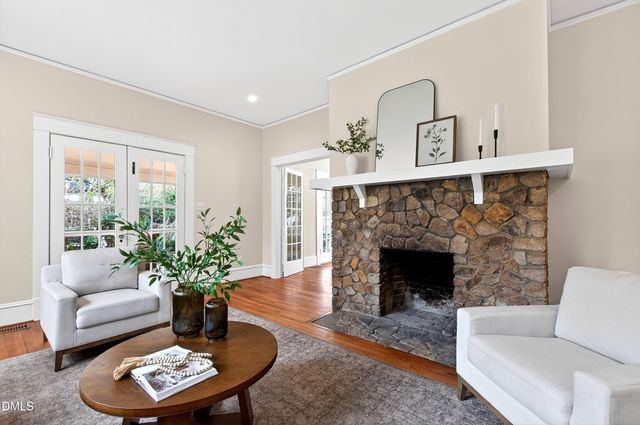 301 Hillsborough Street, Chapel Hill, NC 27514