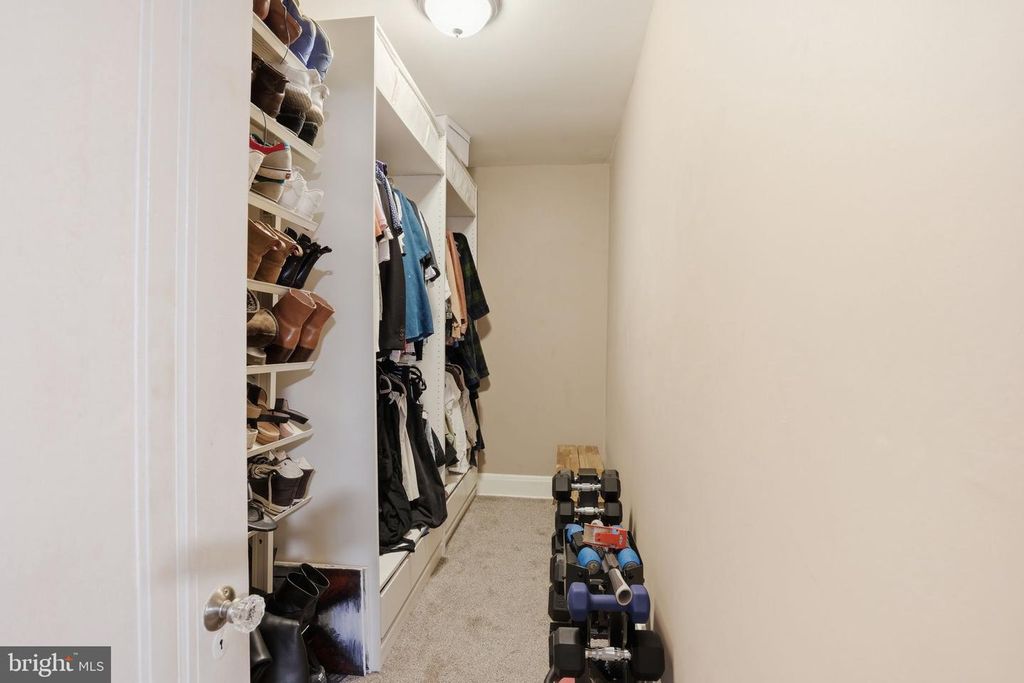 Image 18 of property listing at 4127 KATHLAND AVE, Baltimore, MD 21207