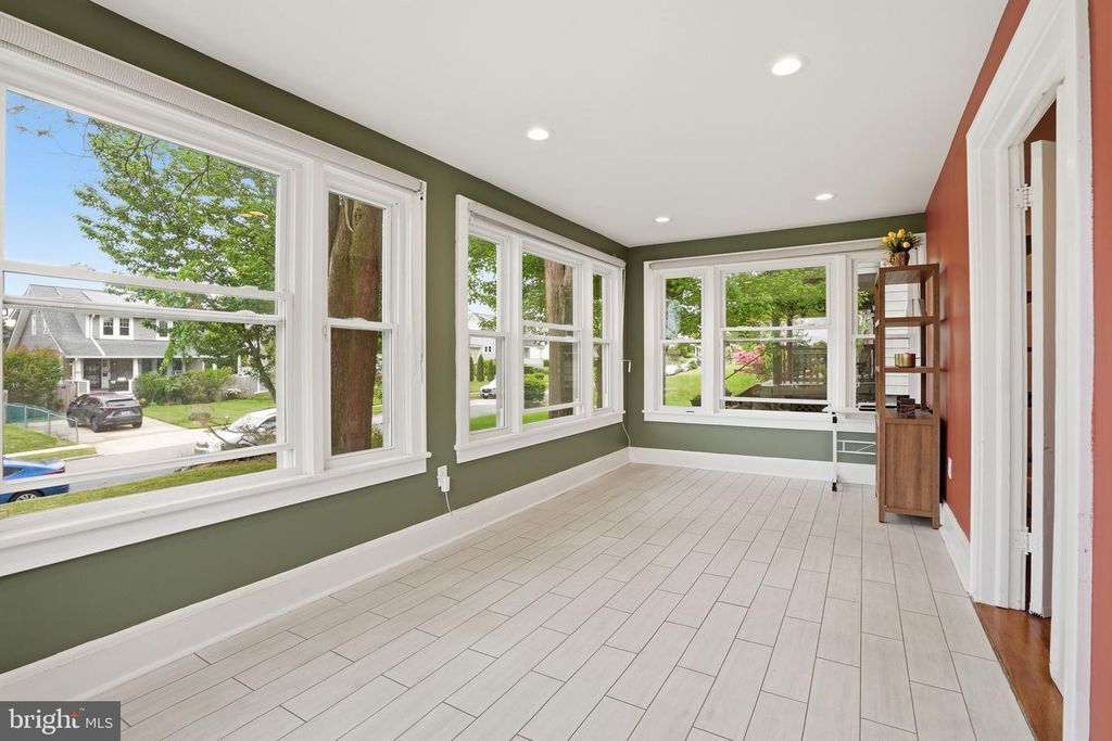 Image 34 of property listing at 4127 KATHLAND AVE, Baltimore, MD 21207