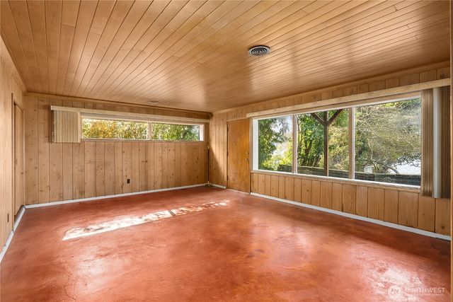 2521 103rd Avenue SE, Bellevue, WA 98004