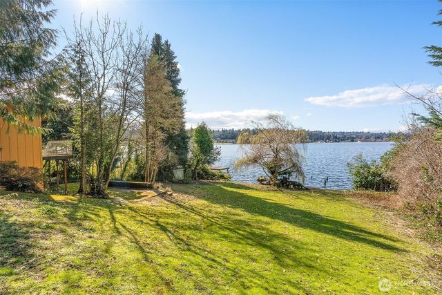 2521 103rd Avenue SE, Bellevue, WA 98004
