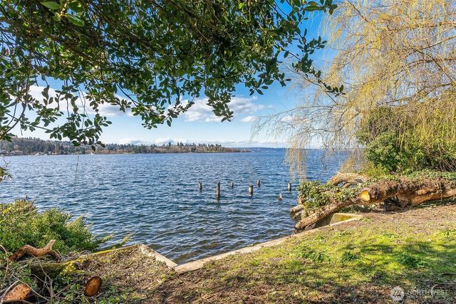 2521 103rd Avenue SE, Bellevue, WA 98004