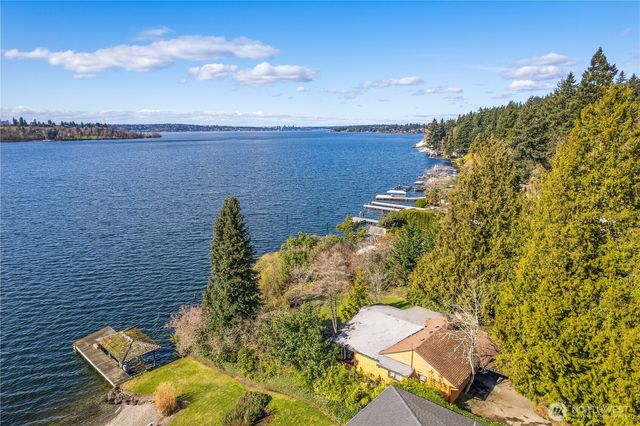 2521 103rd Avenue SE, Bellevue, WA 98004