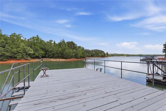 4825 Perry Road, Gainesville, GA 30506