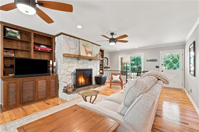 4825 Perry Road, Gainesville, GA 30506