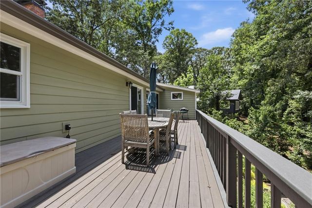 4825 Perry Road, Gainesville, GA 30506
