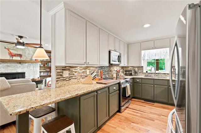 4825 Perry Road, Gainesville, GA 30506