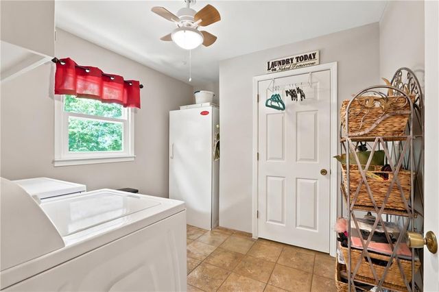 4825 Perry Road, Gainesville, GA 30506
