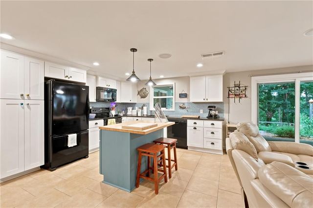 4825 Perry Road, Gainesville, GA 30506