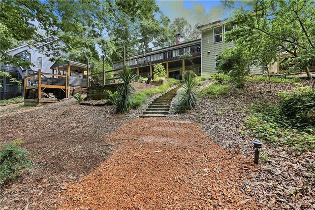 4825 Perry Road, Gainesville, GA 30506