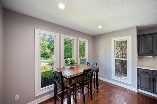 502 Sugarland Drive, Pleasant Hill, MO 64080
